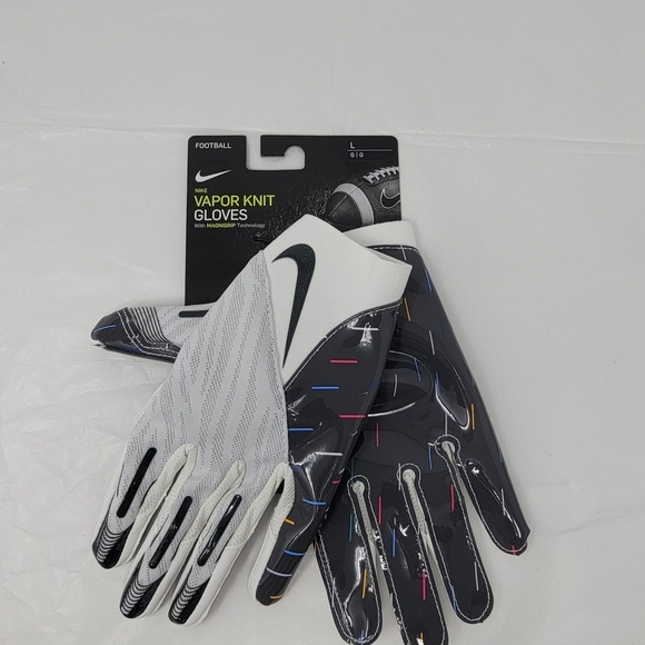 Nike Vapor Knit 4.0 NFL 2021 Crucial Catch Edition Receiver Size Large Football - Picture 1 of 6